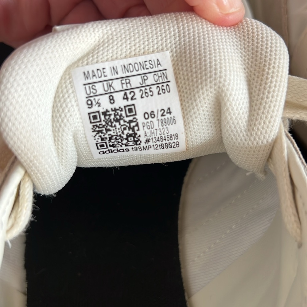 Adidas runners - Picture 6 of 7